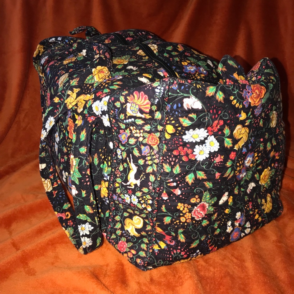 *SOLD*Vintage-Preloved*VERA BRADLEY DUFFLE